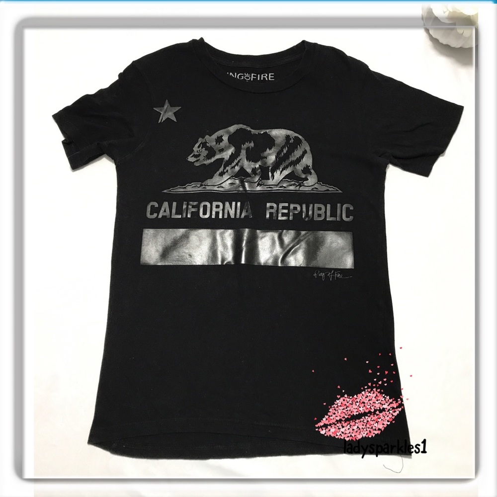 Ring of Fire | Graphic Tee Sz Small color black